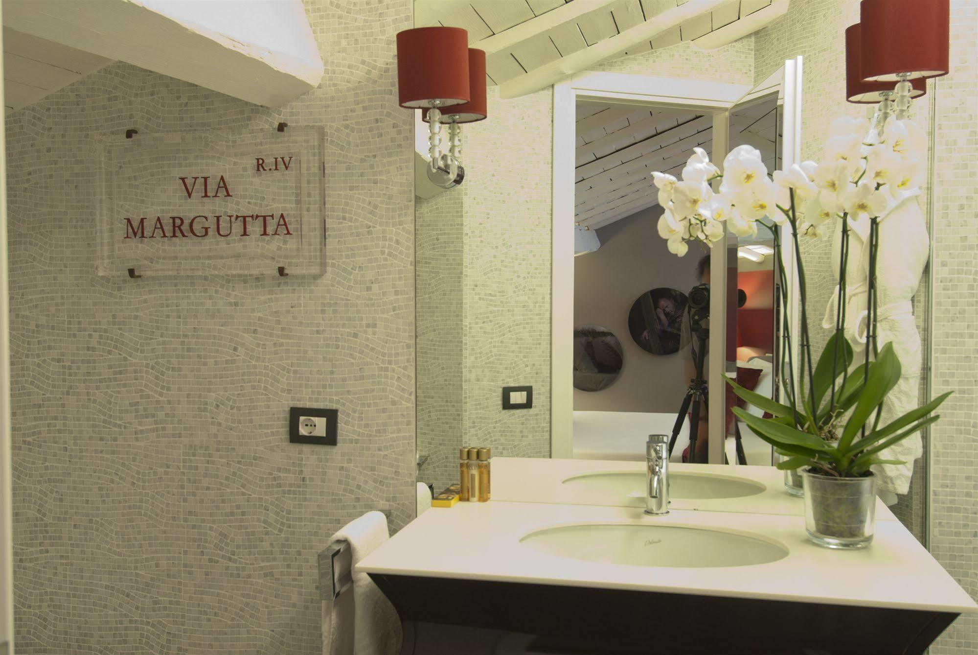 Bdb Rooms Margutta Rome Bagian luar foto